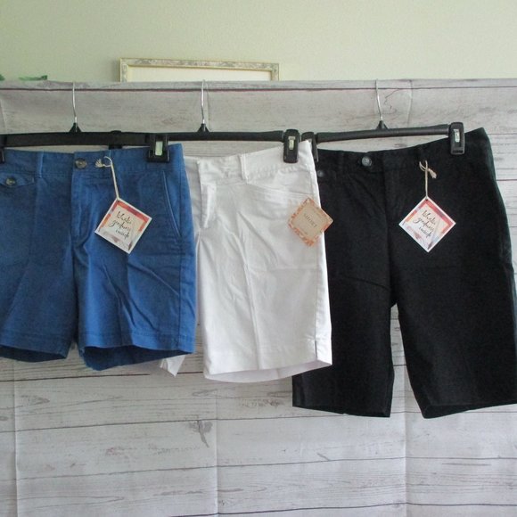 NWT - 3 pair. DOCKERS. shorts - sz  4/4P - Picture 1 of 2